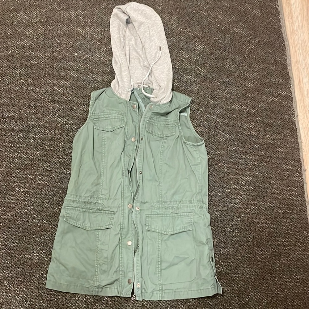 Green Hoodie Short Sleeve